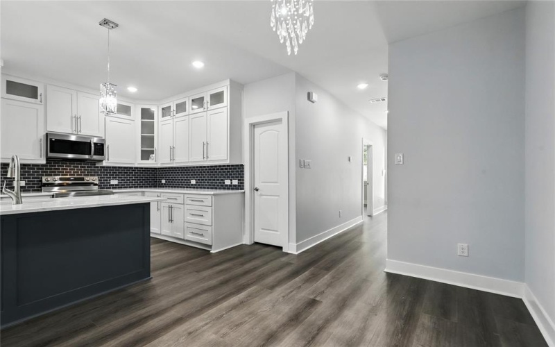 810 Euclid Street, Cleburne, TX 76033, 4 Bedrooms Bedrooms, ,3 BathroomsBathrooms,Residential,For Sale,810 Euclid Street,0,21222844