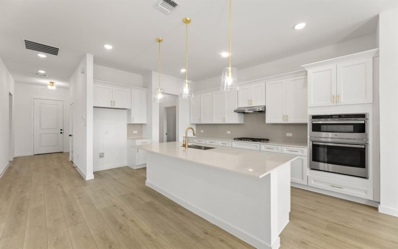 712 Tyronza Drive, Justin, TX 76247, 3 Bedrooms Bedrooms, ,2 BathroomsBathrooms,Residential,For Sale,712 Tyronza Drive,0,21222848