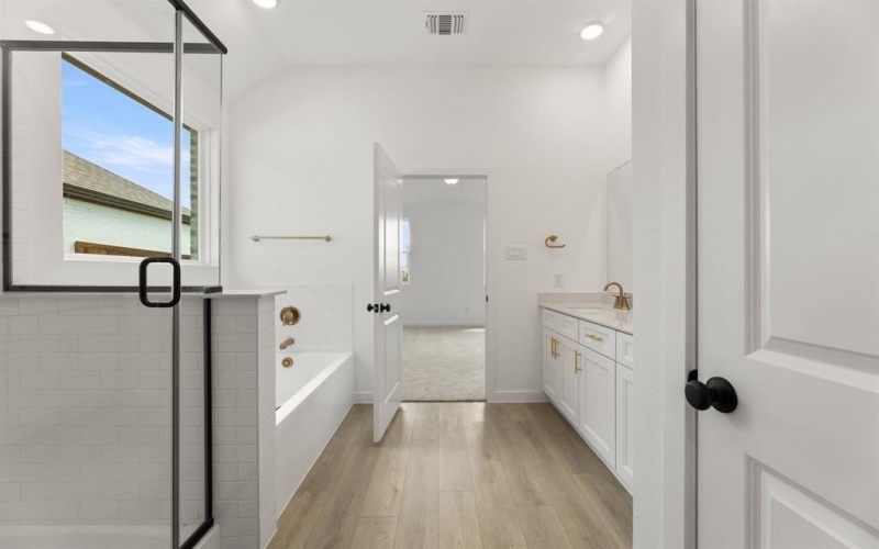 712 Tyronza Drive, Justin, TX 76247, 3 Bedrooms Bedrooms, ,2 BathroomsBathrooms,Residential,For Sale,712 Tyronza Drive,0,21222848