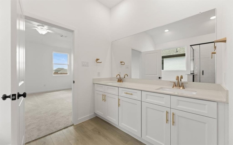 712 Tyronza Drive, Justin, TX 76247, 3 Bedrooms Bedrooms, ,2 BathroomsBathrooms,Residential,For Sale,712 Tyronza Drive,0,21222848