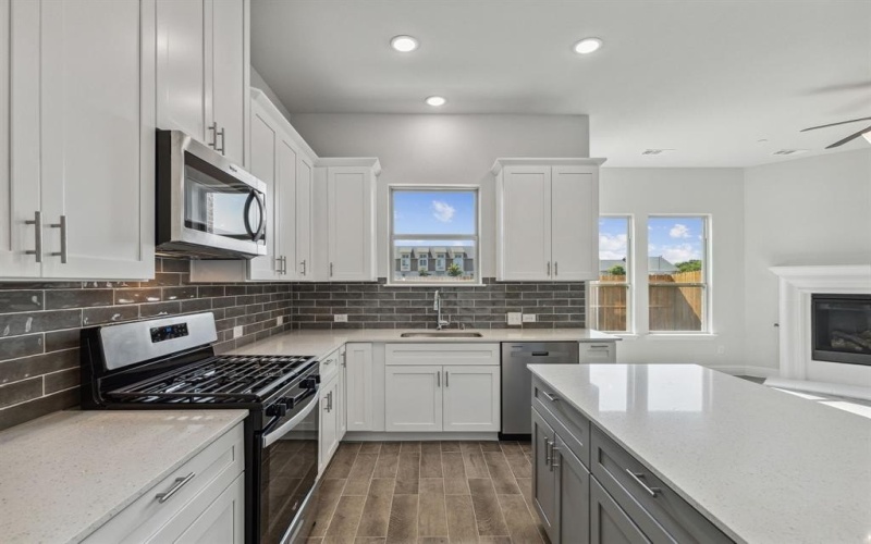 2933 Galveston Street, Plano, TX 75075, 4 Bedrooms Bedrooms, ,2 BathroomsBathrooms,Residential,For Sale,2933 Galveston Street,0,21222850