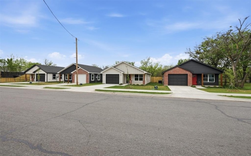 1004 S. First Street, Sherman, TX 75090, 8 Bedrooms Bedrooms, ,8 BathroomsBathrooms,Residential Multi Family,For Sale,1004 S. First Street,0,21222912