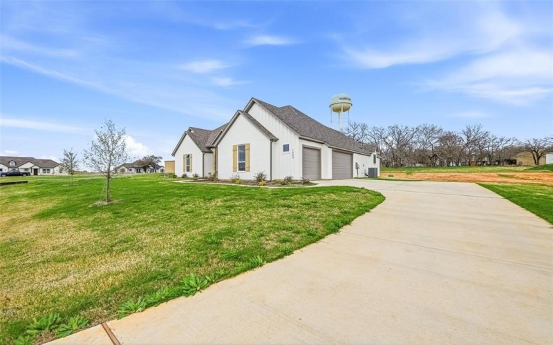1005 Ronnie Court, Springtown, TX 76082, 4 Bedrooms Bedrooms, ,2 BathroomsBathrooms,Residential,For Sale,1005 Ronnie Court,0,21223047