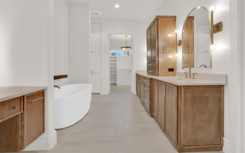 1839 Sentinel Way, Tyler, TX 75703, 5 Habitaciones Habitaciones , ,3 BañosBaños,Residential,En Venta,1839 Sentinel Way,0,21223064