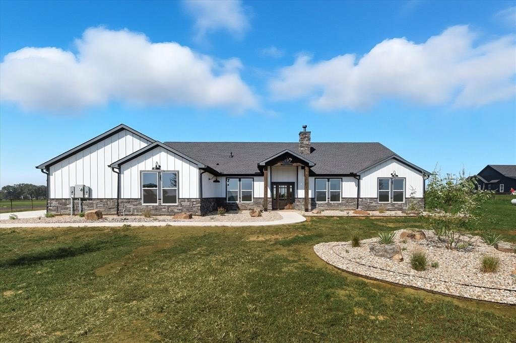 835 Club Lake Road, Whitesboro, TX 76273, 4 Bedrooms Bedrooms, ,2 BathroomsBathrooms,Residential,For Sale,835 Club Lake Road,0,21223097