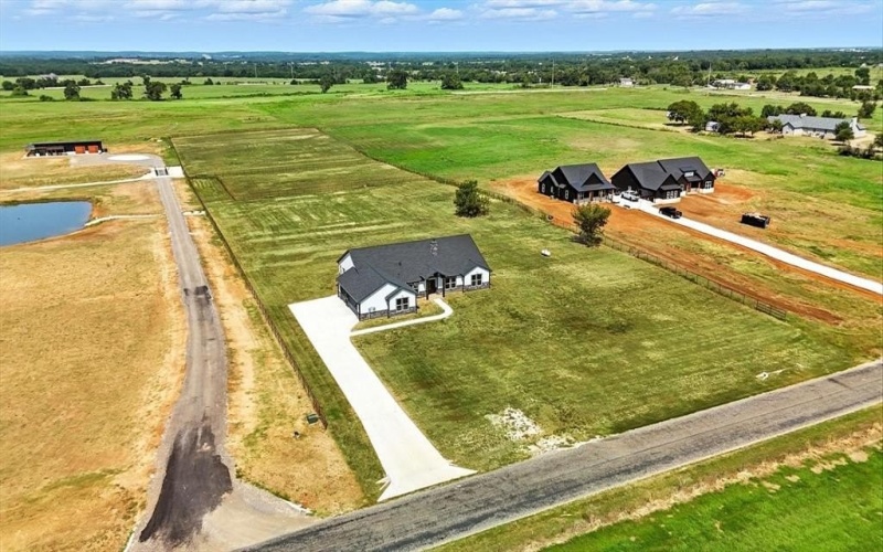 835 Club Lake Road, Whitesboro, TX 76273, 4 Bedrooms Bedrooms, ,2 BathroomsBathrooms,Residential,For Sale,835 Club Lake Road,0,21223097