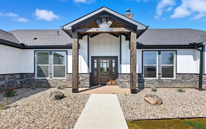 835 Club Lake Road, Whitesboro, TX 76273, 4 Bedrooms Bedrooms, ,2 BathroomsBathrooms,Residential,For Sale,835 Club Lake Road,0,21223097