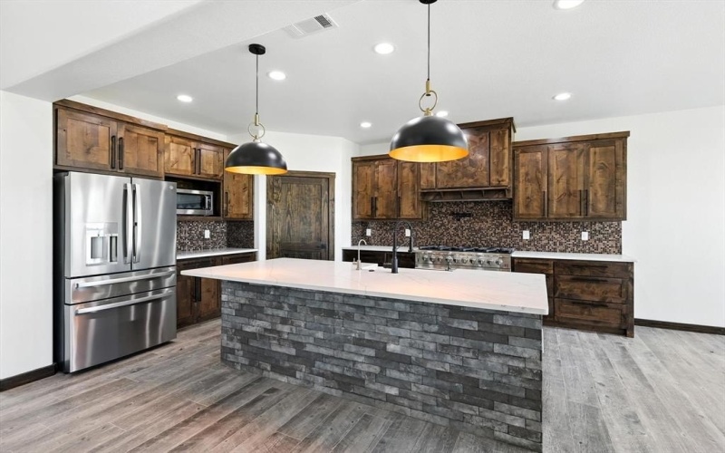 835 Club Lake Road, Whitesboro, TX 76273, 4 Bedrooms Bedrooms, ,2 BathroomsBathrooms,Residential,For Sale,835 Club Lake Road,0,21223097