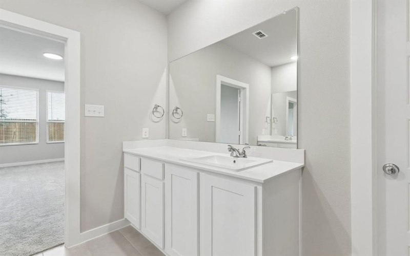 6673 Coyote Valley Trail, Crowley, TX 76036, 5 Bedrooms Bedrooms, ,3 BathroomsBathrooms,Residential,For Sale,6673 Coyote Valley Trail,0,21223138