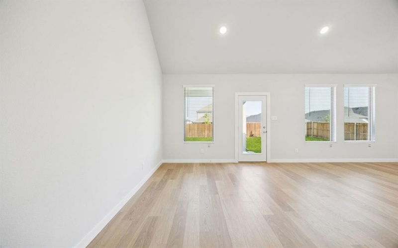 9361 Lone Maverick Drive, Crowley, TX 76036, 5 Bedrooms Bedrooms, ,5 BathroomsBathrooms,Residential,For Sale,9361 Lone Maverick Drive,0,21223198