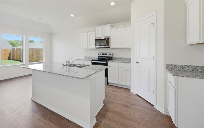 2076 Bobby Ashcraft Drive, Lindale, TX 75771, 3 Bedrooms Bedrooms, ,2 BathroomsBathrooms,Residential,For Sale,2076 Bobby Ashcraft Drive,0,21223215