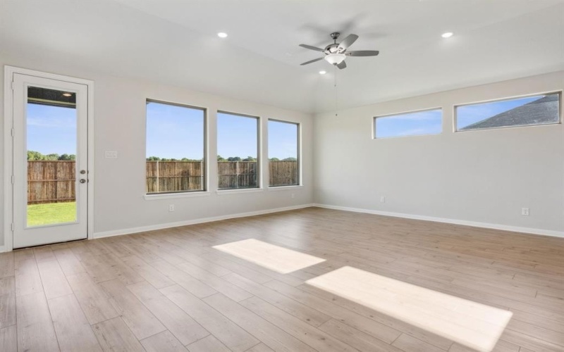 1423 Golden Meadow Drive, Van Alstyne, TX 75495, 3 Bedrooms Bedrooms, ,2 BathroomsBathrooms,Residential,For Sale,1423 Golden Meadow Drive,0,21223284