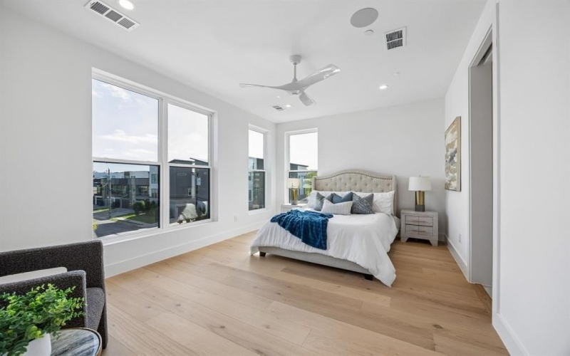 4719 Manett Street #101, Dallas, TX 75204, 3 Bedrooms Bedrooms, ,3 BathroomsBathrooms,Residential,For Sale,4719 Manett Street,0,21223286