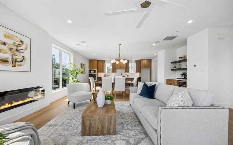 4719 Manett Street #101, Dallas, TX 75204, 3 Bedrooms Bedrooms, ,3 BathroomsBathrooms,Residential,For Sale,4719 Manett Street,0,21223286