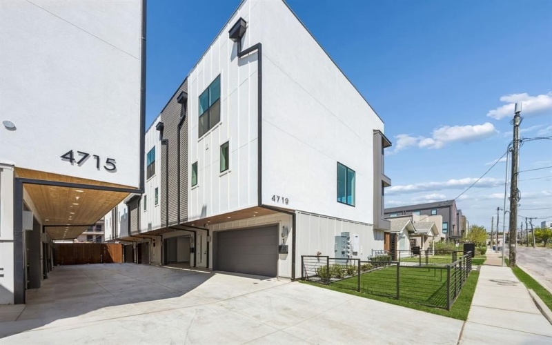 4719 Manett Street #101, Dallas, TX 75204, 3 Bedrooms Bedrooms, ,3 BathroomsBathrooms,Residential,For Sale,4719 Manett Street,0,21223286