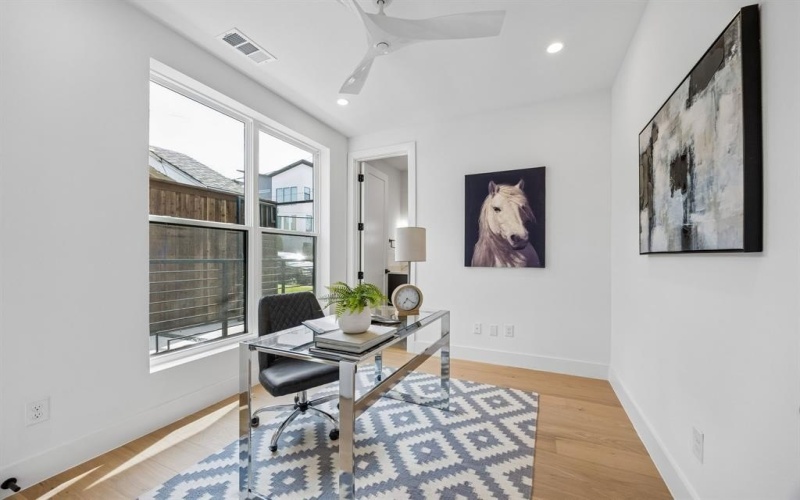 4719 Manett Street #101, Dallas, TX 75204, 3 Bedrooms Bedrooms, ,3 BathroomsBathrooms,Residential,For Sale,4719 Manett Street,0,21223286