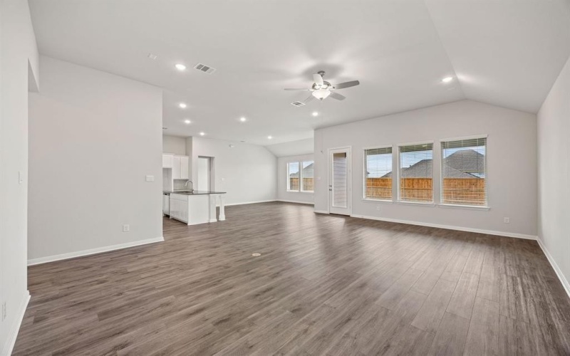 1506 Red Clover Avenue, Van Alstyne, TX 75495, 3 Bedrooms Bedrooms, ,2 BathroomsBathrooms,Residential,For Sale,1506 Red Clover Avenue,0,21223303