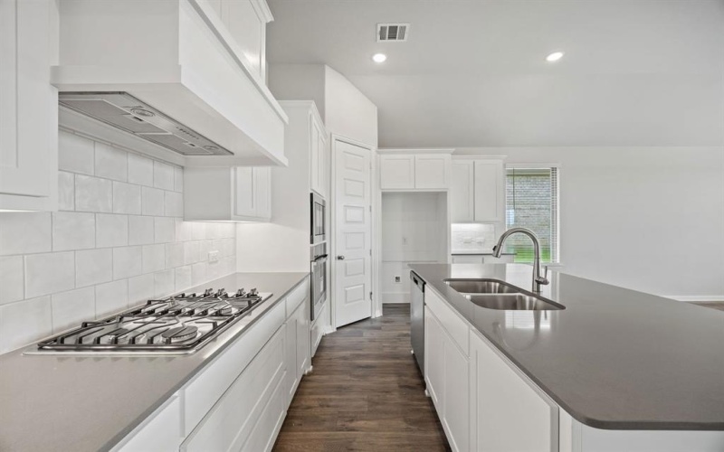 1502 Red Clover Avenue, Van Alstyne, TX 75495, 4 Bedrooms Bedrooms, ,3 BathroomsBathrooms,Residential,For Sale,1502 Red Clover Avenue,0,21223356