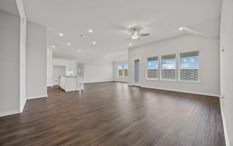 1502 Red Clover Avenue, Van Alstyne, TX 75495, 4 Bedrooms Bedrooms, ,3 BathroomsBathrooms,Residential,For Sale,1502 Red Clover Avenue,0,21223356