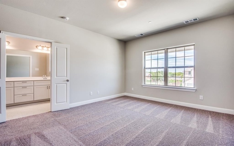 641 Hutchinson Lane, Lewisville, TX 75077, 3 Bedrooms Bedrooms, ,2 BathroomsBathrooms,Residential,For Sale,641 Hutchinson Lane,0,21223363