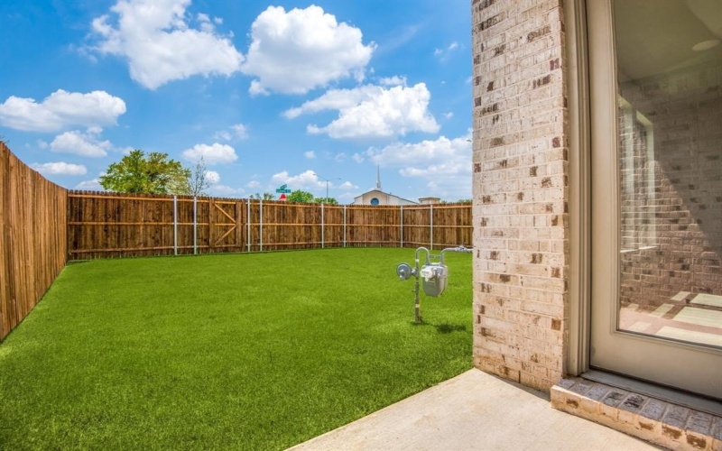 641 Hutchinson Lane, Lewisville, TX 75077, 3 Bedrooms Bedrooms, ,2 BathroomsBathrooms,Residential,For Sale,641 Hutchinson Lane,0,21223363