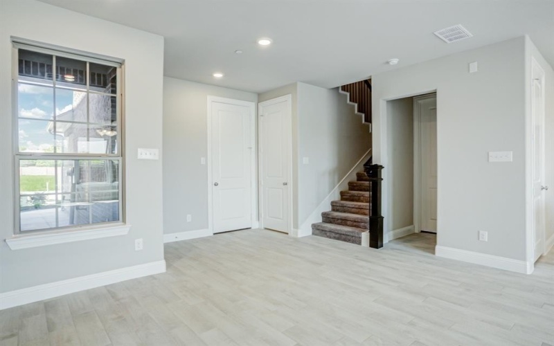 572 Hutchinson Lane, Lewisville, TX 75077, 3 Bedrooms Bedrooms, ,2 BathroomsBathrooms,Residential,For Sale,572 Hutchinson Lane,0,21223383