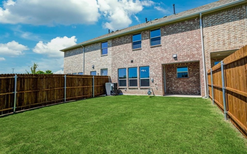 572 Hutchinson Lane, Lewisville, TX 75077, 3 Bedrooms Bedrooms, ,2 BathroomsBathrooms,Residential,For Sale,572 Hutchinson Lane,0,21223383