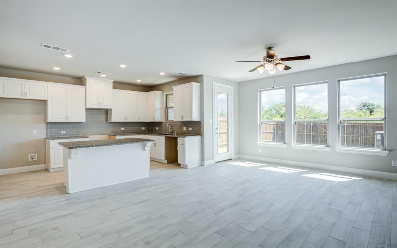 572 Hutchinson Lane, Lewisville, TX 75077, 3 Bedrooms Bedrooms, ,2 BathroomsBathrooms,Residential,For Sale,572 Hutchinson Lane,0,21223383