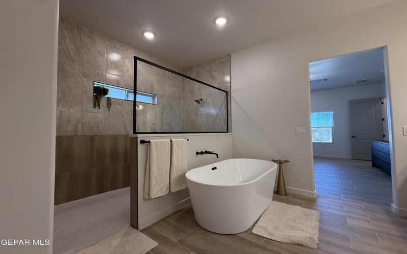 13761 Centro Vista Avenue, Horizon City, TX 79928, 4 Habitaciones Habitaciones , ,3 BañosBaños,Residential,En Venta,13761 Centro Vista Avenue,0,941273