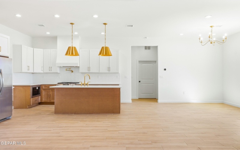 13264 Nacho Alvarado Drive, Clint, TX 79836, 5 Bedrooms Bedrooms, ,3 BathroomsBathrooms,Residential,For Sale,13264 Nacho Alvarado Drive,0,941287