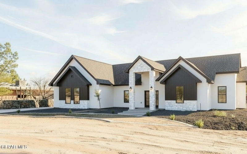 13264 Nacho Alvarado Drive, Clint, TX 79836, 5 Bedrooms Bedrooms, ,3 BathroomsBathrooms,Residential,For Sale,13264 Nacho Alvarado Drive,0,941287