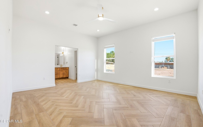 13264 Nacho Alvarado Drive, Clint, TX 79836, 5 Bedrooms Bedrooms, ,3 BathroomsBathrooms,Residential,For Sale,13264 Nacho Alvarado Drive,0,941287