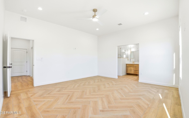 13264 Nacho Alvarado Drive, Clint, TX 79836, 5 Bedrooms Bedrooms, ,3 BathroomsBathrooms,Residential,For Sale,13264 Nacho Alvarado Drive,0,941287