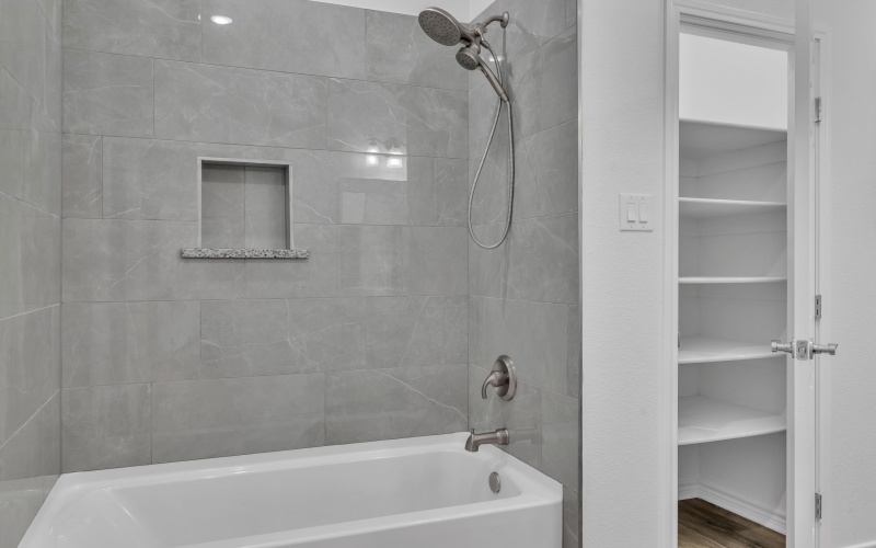 508 Oakdale, Longview, TX 75602, 3 Bedrooms Bedrooms, ,2 BathroomsBathrooms,Residential,For Sale,508 Oakdale,0,20262239