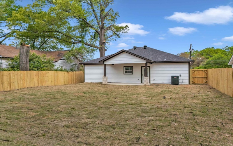 508 Oakdale, Longview, TX 75602, 3 Bedrooms Bedrooms, ,2 BathroomsBathrooms,Residential,For Sale,508 Oakdale,0,20262239