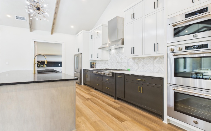 1603 Paseo De Vaca Street, San Angelo, TX 76901, 4 Habitaciones Habitaciones , ,3 BañosBaños,Residential,En Venta,1603 Paseo De Vaca Street,0,200005