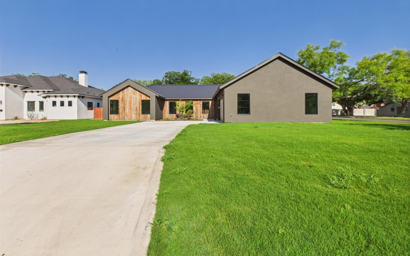 1603 Paseo De Vaca Street, San Angelo, TX 76901, 4 Habitaciones Habitaciones , ,3 BañosBaños,Residential,En Venta,1603 Paseo De Vaca Street,0,200005