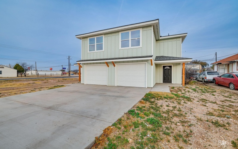 214 W 18th Street, San Angelo, TX 76903, 6 Bedrooms Bedrooms, ,Residential Multi Family,For Sale,214 W 18th Street,0,200148