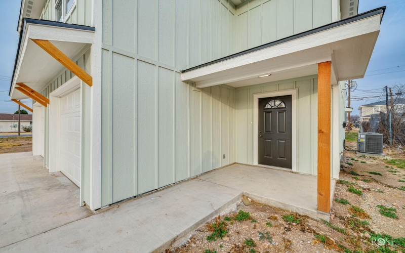 214 W 18th Street, San Angelo, TX 76903, 6 Bedrooms Bedrooms, ,Residential Multi Family,For Sale,214 W 18th Street,0,200148