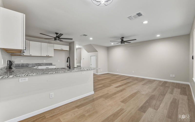 214 W 18th Street, San Angelo, TX 76903, 6 Bedrooms Bedrooms, ,Residential Multi Family,For Sale,214 W 18th Street,0,200148