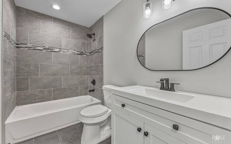 214 W 18th Street, San Angelo, TX 76903, 6 Bedrooms Bedrooms, ,Residential Multi Family,For Sale,214 W 18th Street,0,200148