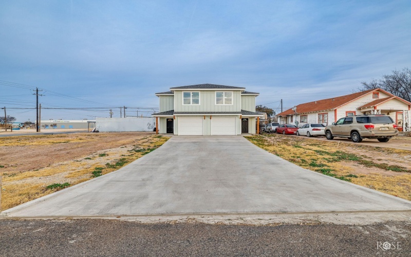 214 W 18th Street, San Angelo, TX 76903, 6 Bedrooms Bedrooms, ,Residential Multi Family,For Sale,214 W 18th Street,0,200148