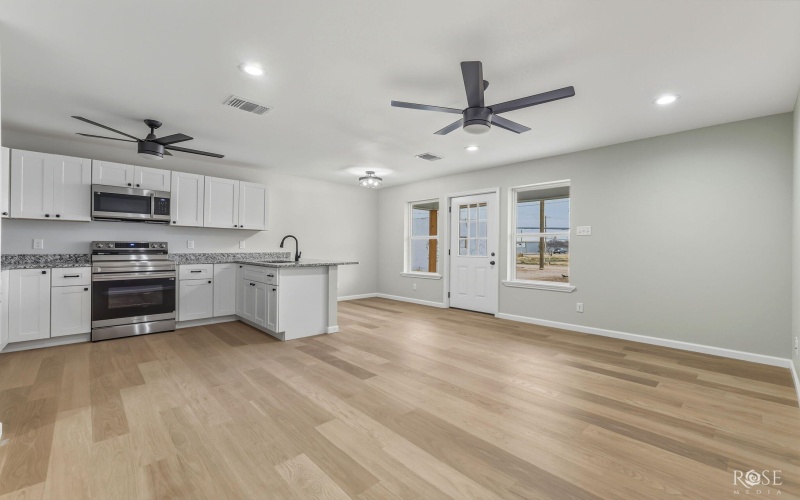 214 W 18th Street, San Angelo, TX 76903, 6 Bedrooms Bedrooms, ,Residential Multi Family,For Sale,214 W 18th Street,0,200148