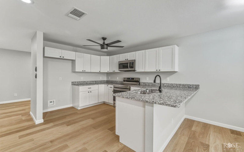 214 W 18th Street, San Angelo, TX 76903, 6 Bedrooms Bedrooms, ,Residential Multi Family,For Sale,214 W 18th Street,0,200148