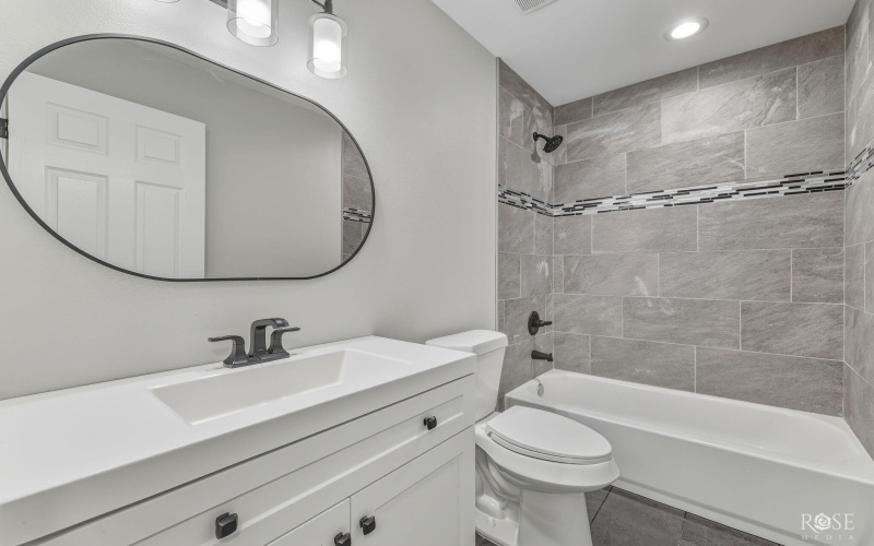 214 W 18th Street, San Angelo, TX 76903, 6 Bedrooms Bedrooms, ,Residential Multi Family,For Sale,214 W 18th Street,0,200148