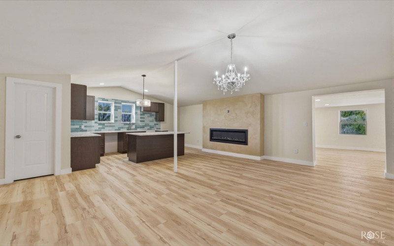 10261 N Us Hwy 277, San Angelo, TX 76905, 2 Habitaciones Habitaciones , ,1 BañoBaños,Residential,En Venta,10261 N Us Hwy 277,0,200242