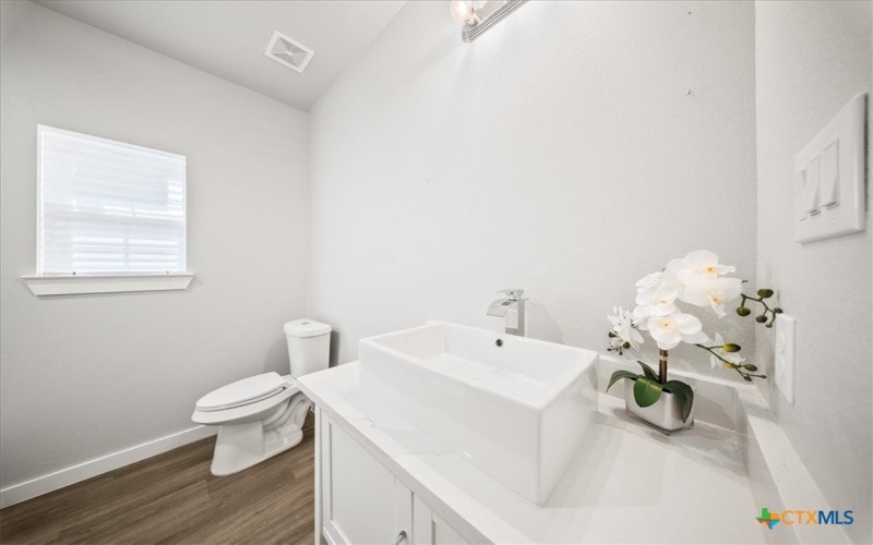 1624 E Collin, Corsicana, TX 75110, 3 Bedrooms Bedrooms, ,2 BathroomsBathrooms,Residential,For Sale,1624 E Collin,0,593684