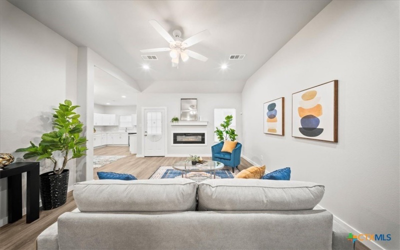 1624 E Collin, Corsicana, TX 75110, 3 Bedrooms Bedrooms, ,2 BathroomsBathrooms,Residential,For Sale,1624 E Collin,0,593684