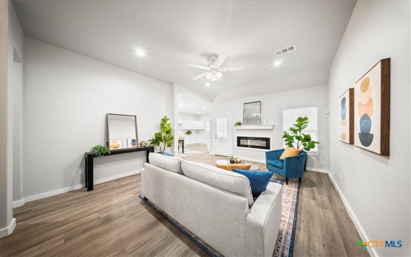 1624 E Collin, Corsicana, TX 75110, 3 Bedrooms Bedrooms, ,2 BathroomsBathrooms,Residential,For Sale,1624 E Collin,0,593684