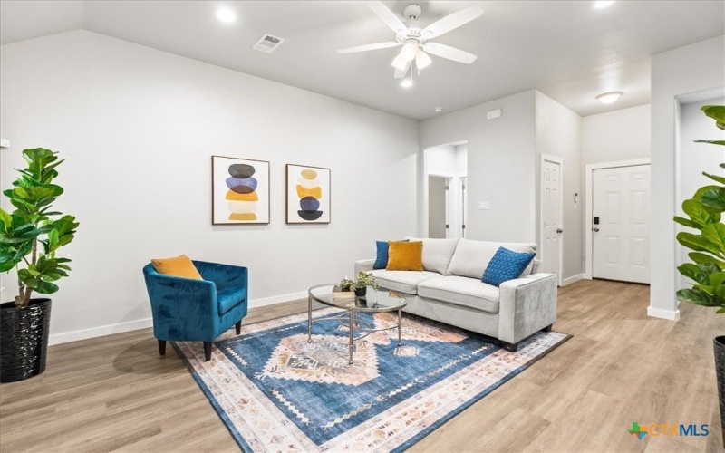 1624 E Collin, Corsicana, TX 75110, 3 Bedrooms Bedrooms, ,2 BathroomsBathrooms,Residential,For Sale,1624 E Collin,0,593684